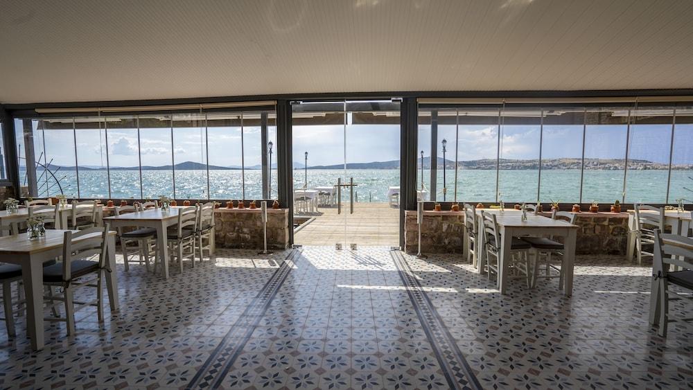 Villa Pietra Butik Otel Айвалик Екстер'єр фото